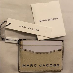 MARC JACOBS CARD CASE IN MARSHMALLOW